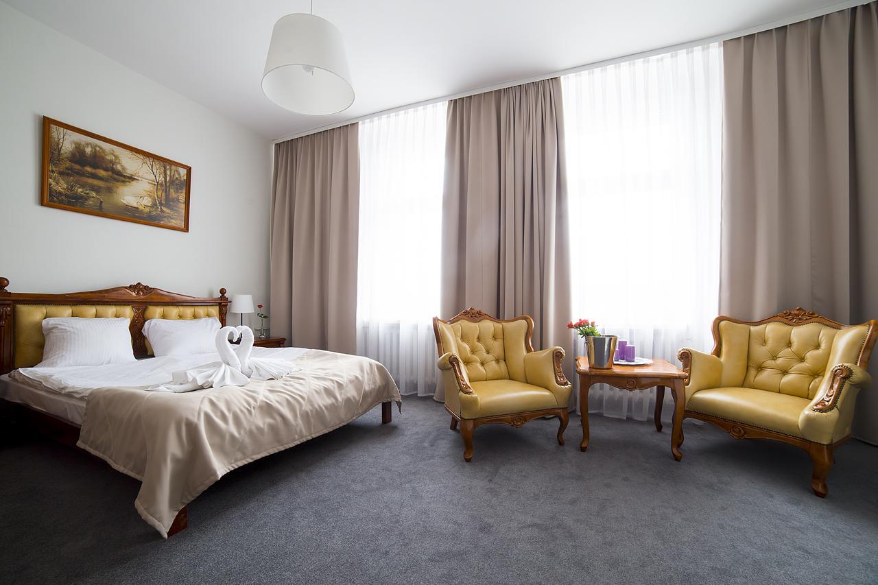 Hotel Opolanka Ополе Экстерьер фото