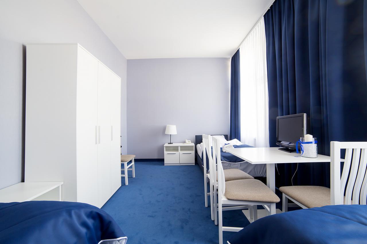Hotel Opolanka Ополе Экстерьер фото